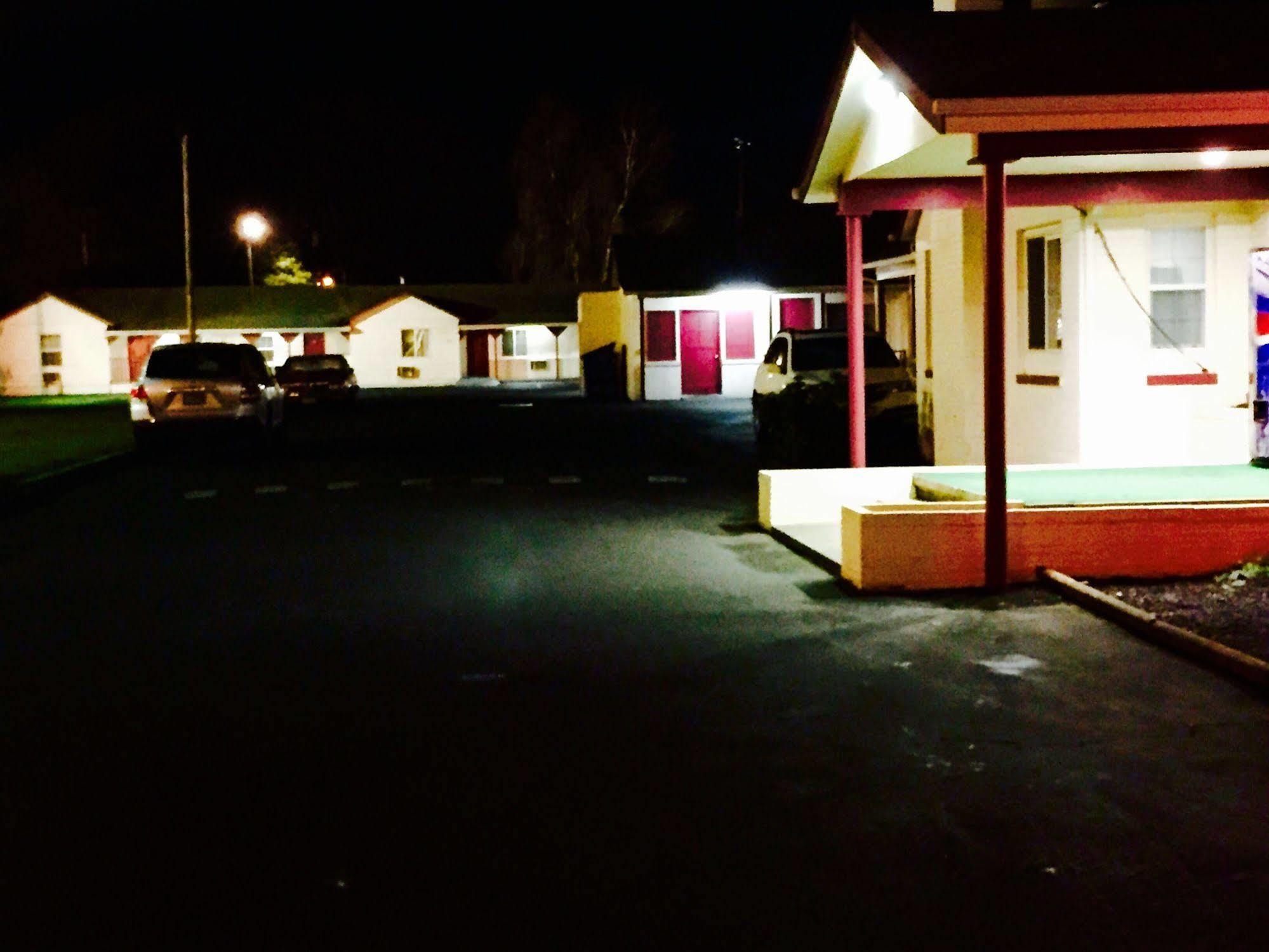 Travelers Inn Motel Salem Buitenkant foto