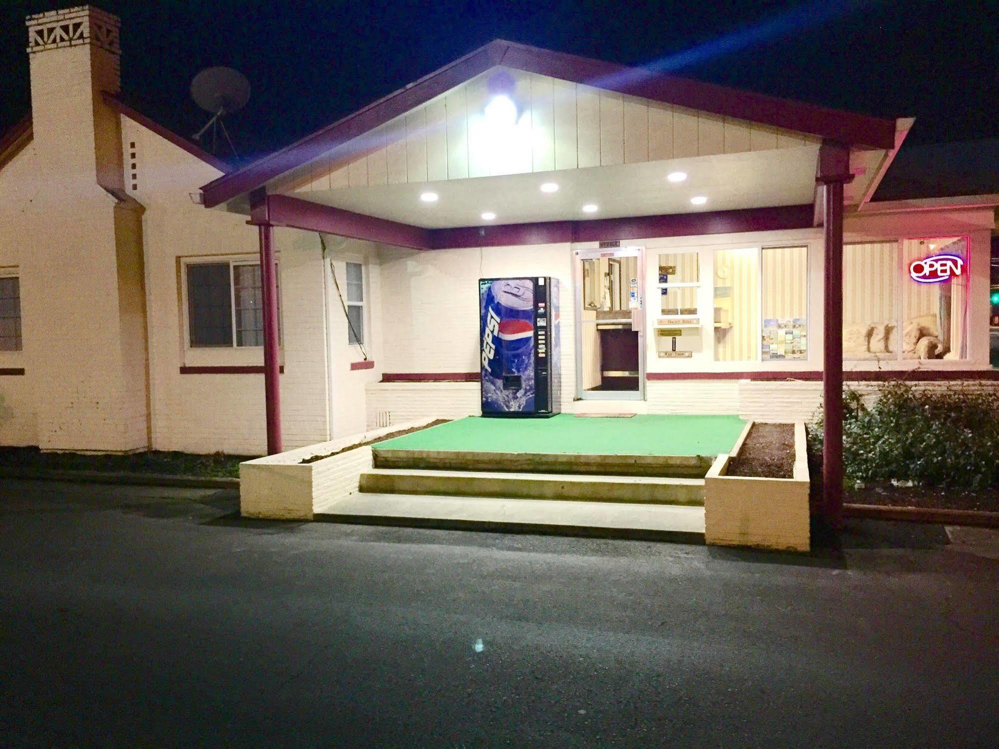 Travelers Inn Motel Salem Buitenkant foto